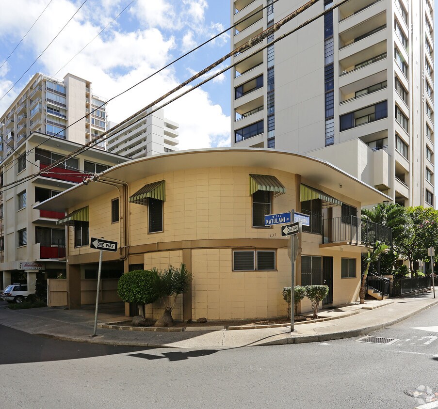 Primary Photo - 235 Kaiulani Ave