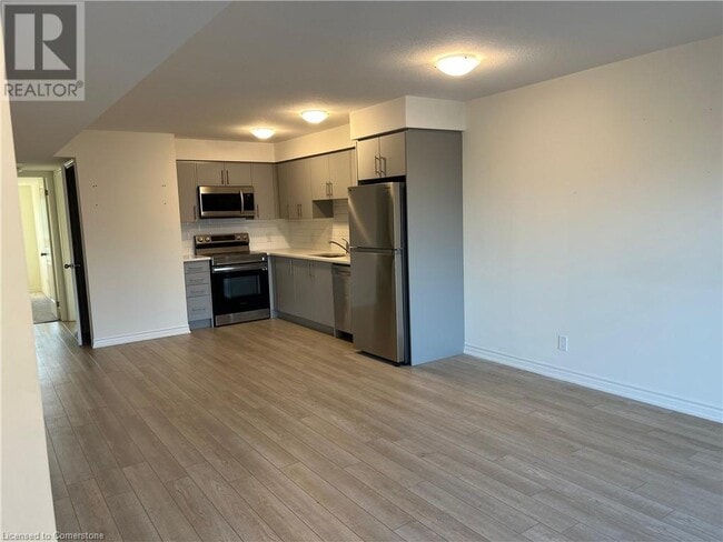 Building Photo - 235 Chapel Hill Dr