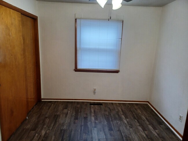 Foto del edificio - 321 Elder St