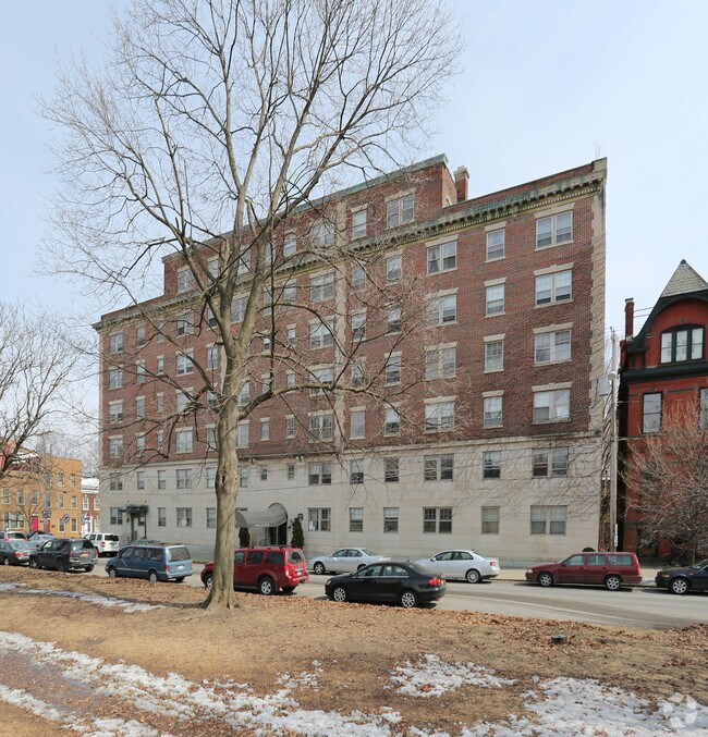 Seventy Five Willett Apartments Albany, NY