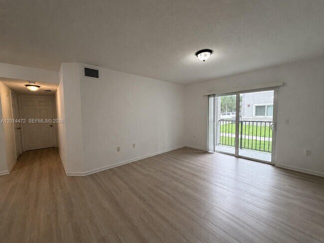 Building Photo - 15410 SW 284th St