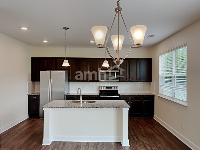 Building Photo - 5408 Lake Water Ct