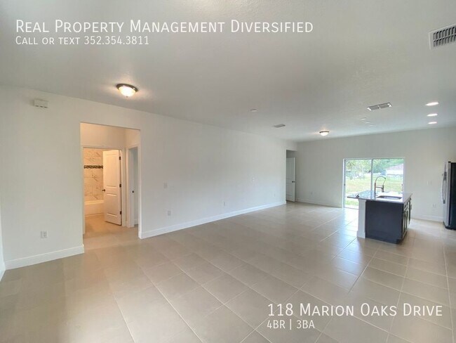 Foto del edificio - 118 Marion Oaks Dr