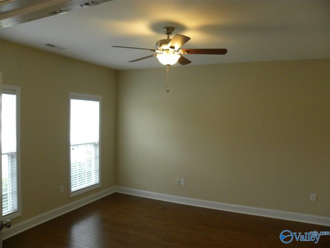 Foto del edificio - 146 Winding Creek Rd NW