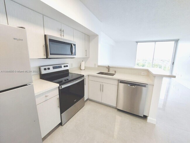 Foto del edificio - 5077 NW 7th St