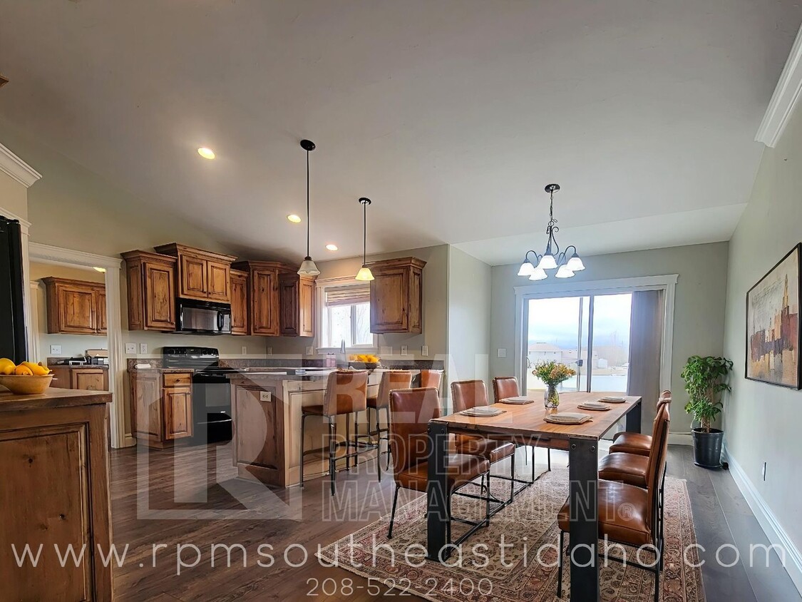 Foto principal - Large & Beautiful 6 Bedroom, 3 Bathroom Ho...