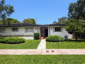 Building Photo - 850 Benevento Ave