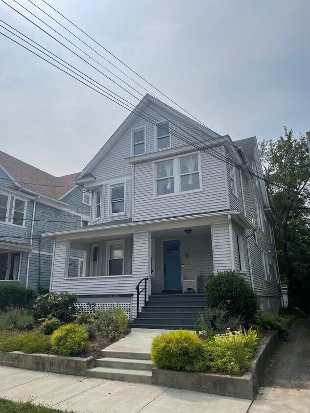 Primary Photo - 437 Davidson St
