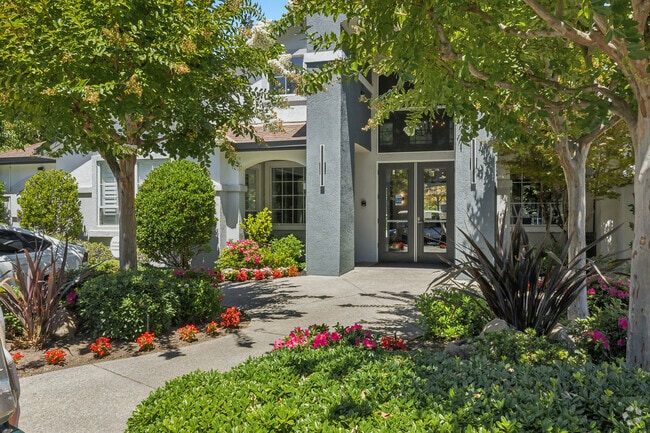 Leasing Office - Irongate