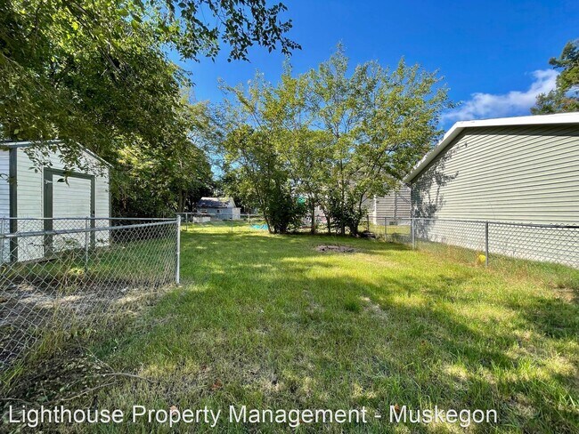 Foto del edificio - 3 br, 1.5 bath House - 1251 5th Street