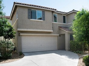 Building Photo - 989 Grand Cerritos Ave