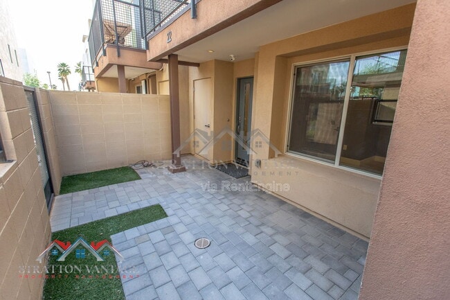 Foto del edificio - 820 N 8th Ave