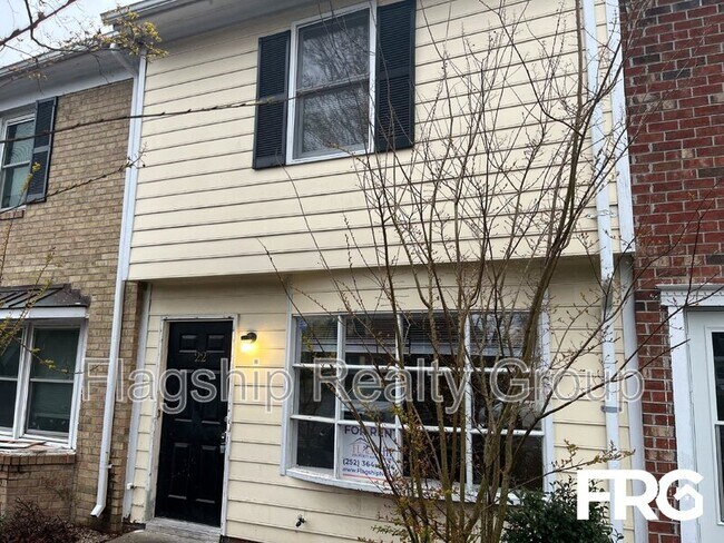 Building Photo - 104 Chesterfield Ct