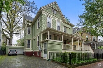 Building Photo - 53 Trowbridge St