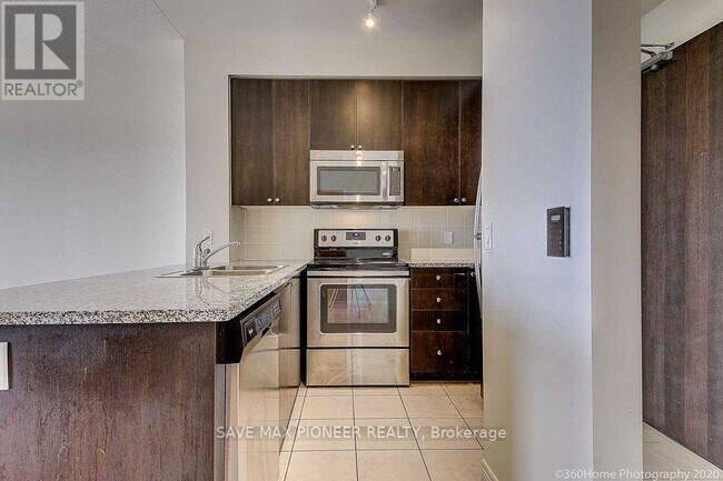 Building Photo - 339-1339 Rathburn Rd W