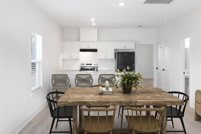 Foto del edificio - 4020 Avenue N 1/2 Rear