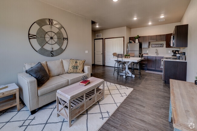 Building Photo - 1110 Hope Dr