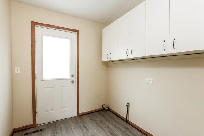 Building Photo - 1101 Pine St