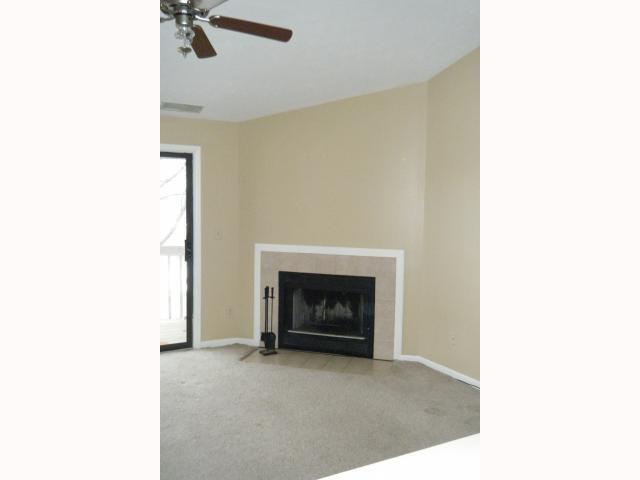 Foto del edificio - 4540 Village Ct