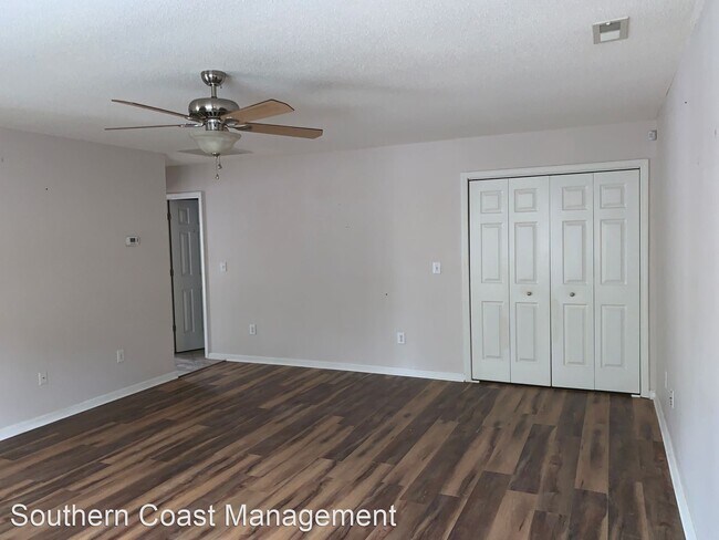 Building Photo - 2 br, 3 bath House - 1002 Edge Drive- Unit L