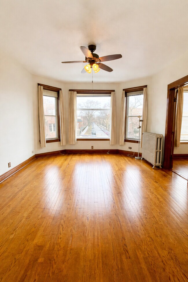 Foto del edificio - 2729 W Hirsch St