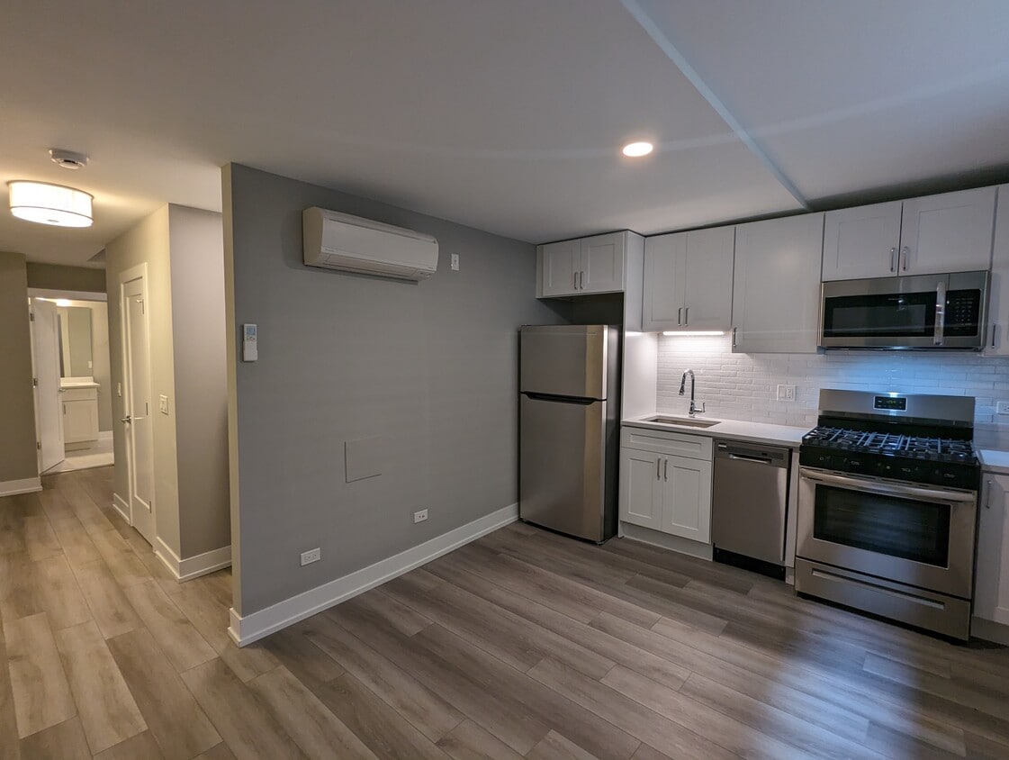Foto principal - 3935 N Janssen Ave