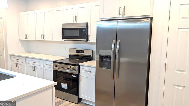 Foto del edificio - 4088 Atlantic Ave