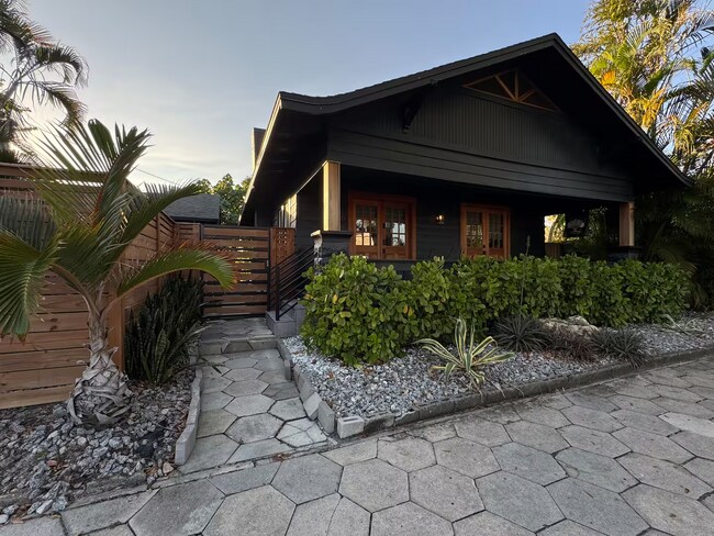 Foto del edificio - 116 23rd St N