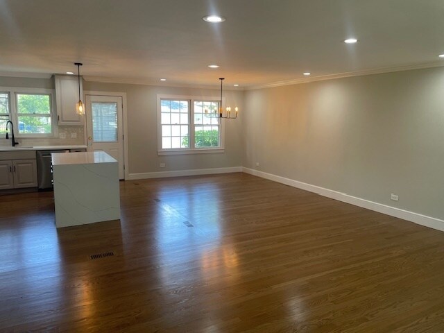 Foto del edificio - 556 Jefferson St