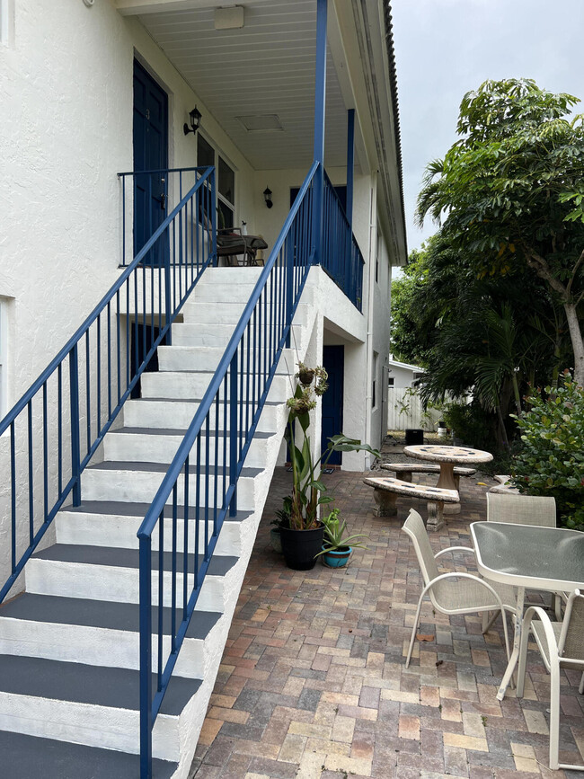 Foto del edificio - 561 NE 21st Ave