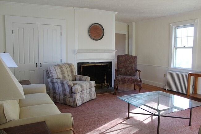 Foto del edificio - 134 Sandwich Rd