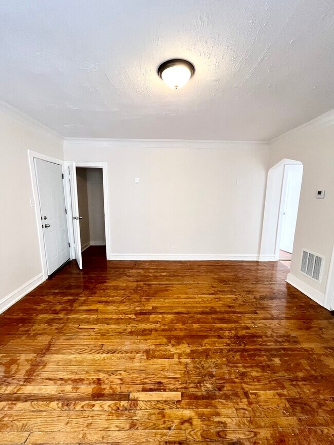 Foto del edificio - 1148 N Lawndale Ave