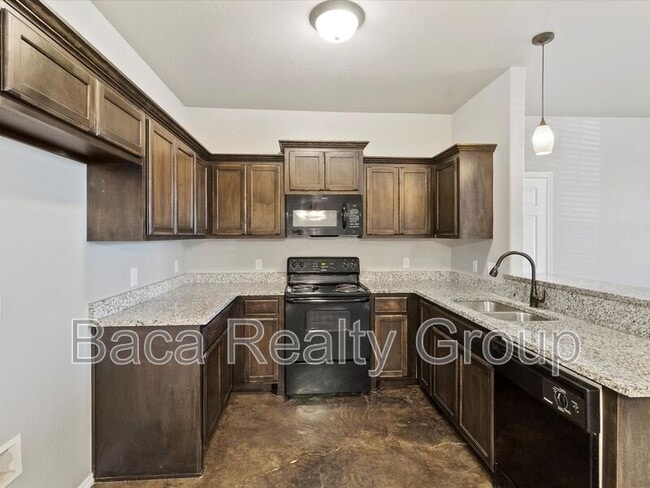 Building Photo - 822 Aspen Dr