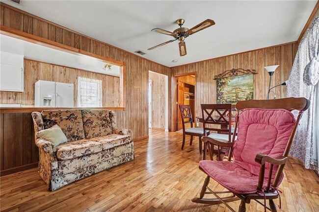 Foto del edificio - 3944 Fairburn Rd