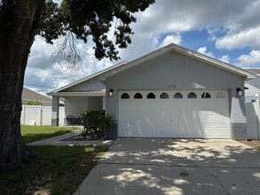 Building Photo - 1648 Oak Hill Trail