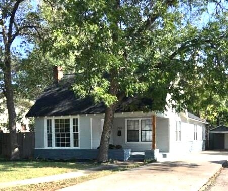 Foto del edificio - 2906 Gorman Ave