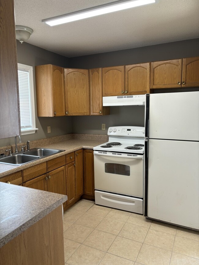 Building Photo - 1778 Almond Tree Pl