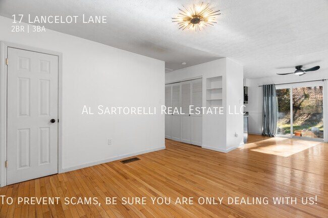 Foto del edificio - 17 Lancelot Ln