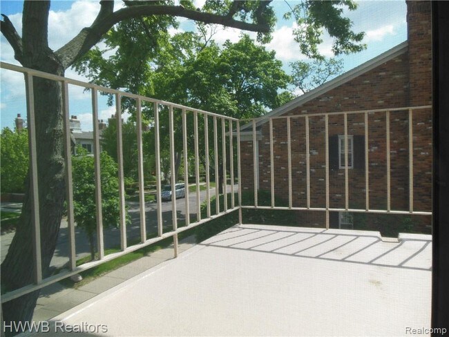 Foto del edificio - 600 W Brown St