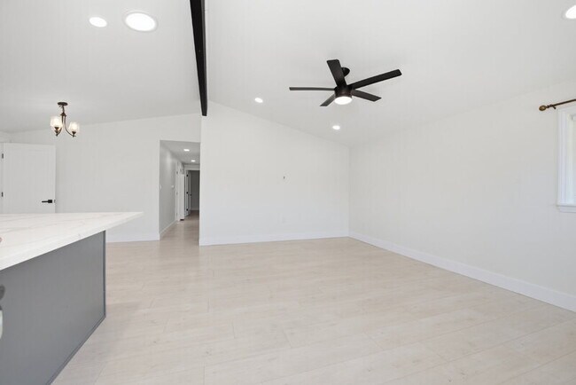 Foto del edificio - 9532 Fairbanks Ave