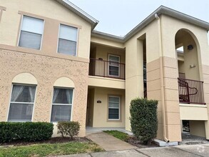 Building Photo - 2732 Club Cortile Cir