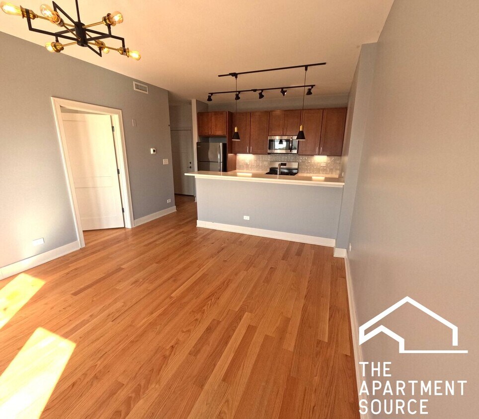 Foto principal - 2740 N Spaulding Ave