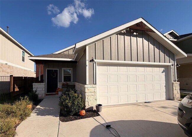 Foto del edificio - 112 Bennington Dr