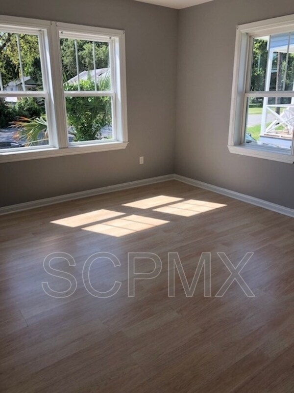 Foto del edificio - 1814 Dayton St