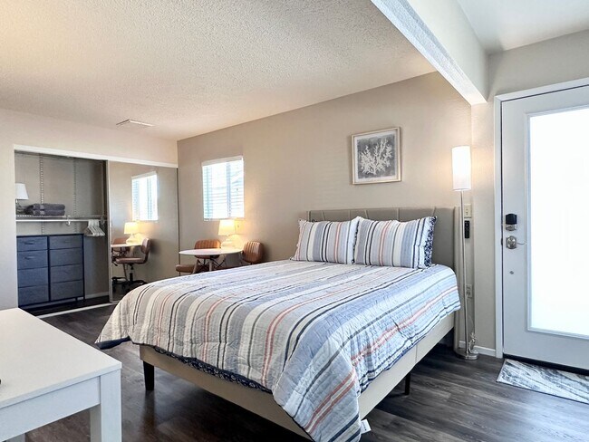 Foto del edificio - Private Room for Rent