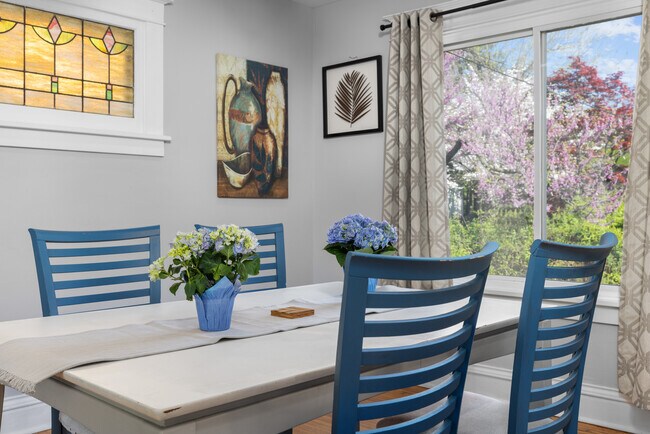 Foto del edificio - 6929 Wise Ave