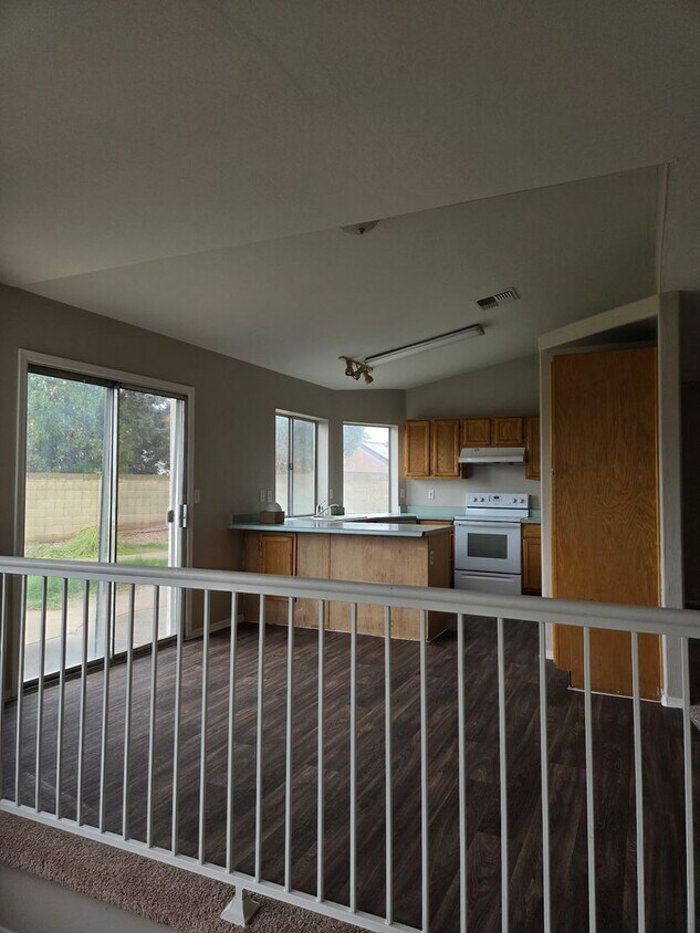 Foto del edificio - Prime Gilbert location Power & Guadalupe 4 bedroom / 2 bath ***ASK ABOUT MOVE IN SPECIALS***