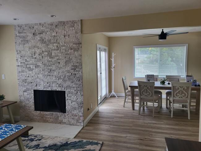 Building Photo - 3765 Elliott St