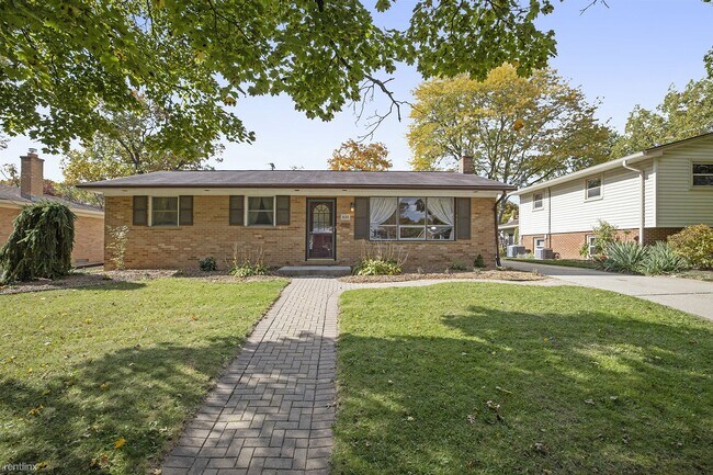 Foto del edificio - 4 br, 2.5 bath House - 635 Duane Court
