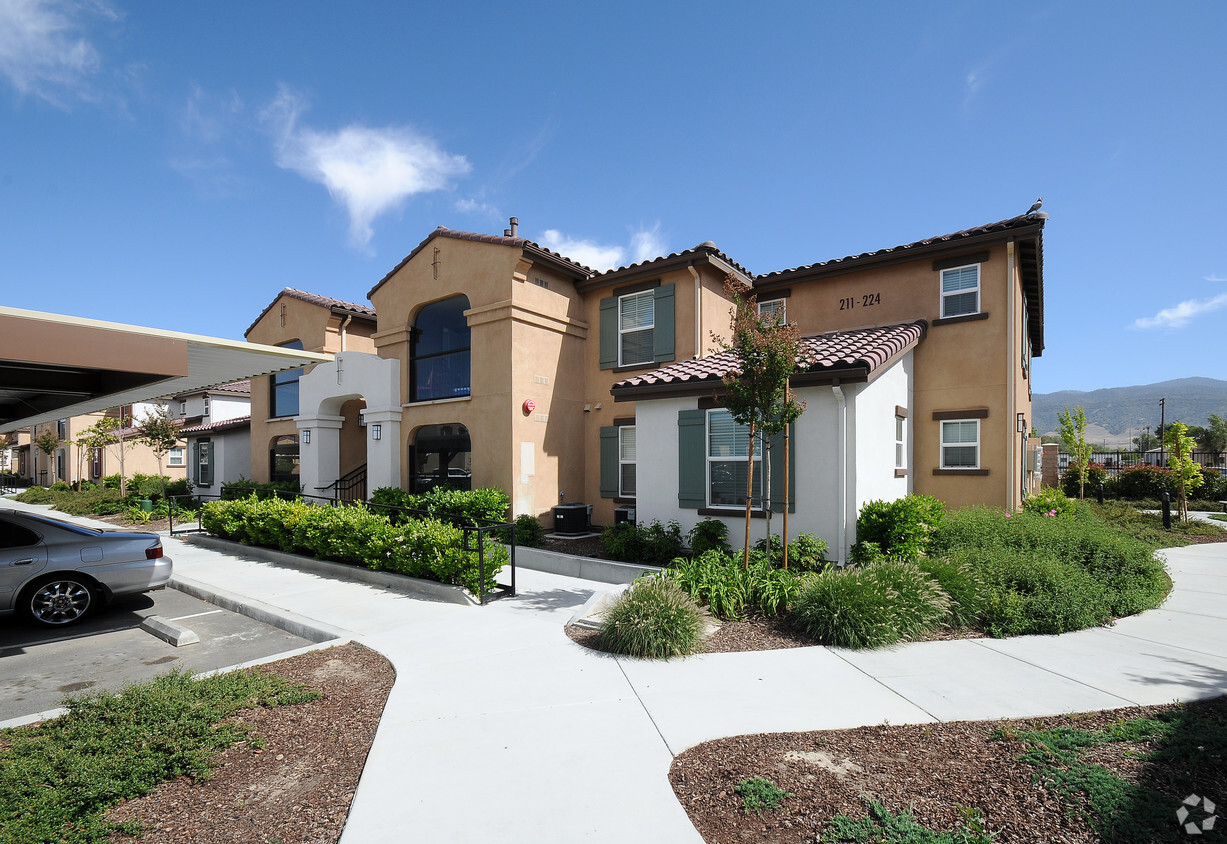 Foto del edificio - Village at Tehachapi